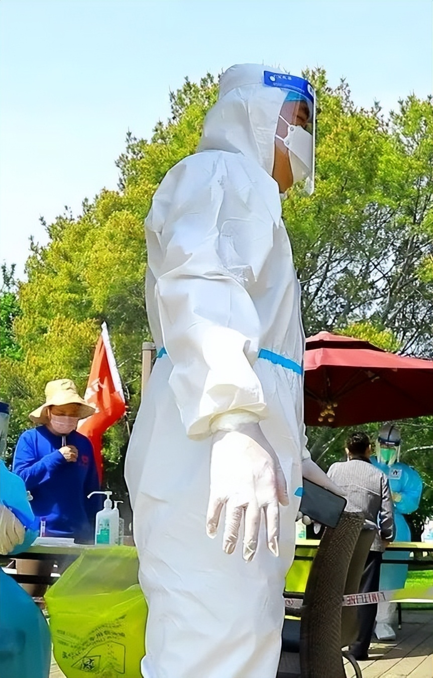 党员干部下沉有力量，助力核酸检测“加速度”