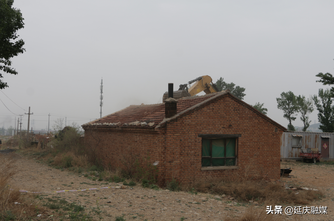 创建基本无违建区丨帮水峪村依法拆除违法建设养殖小区