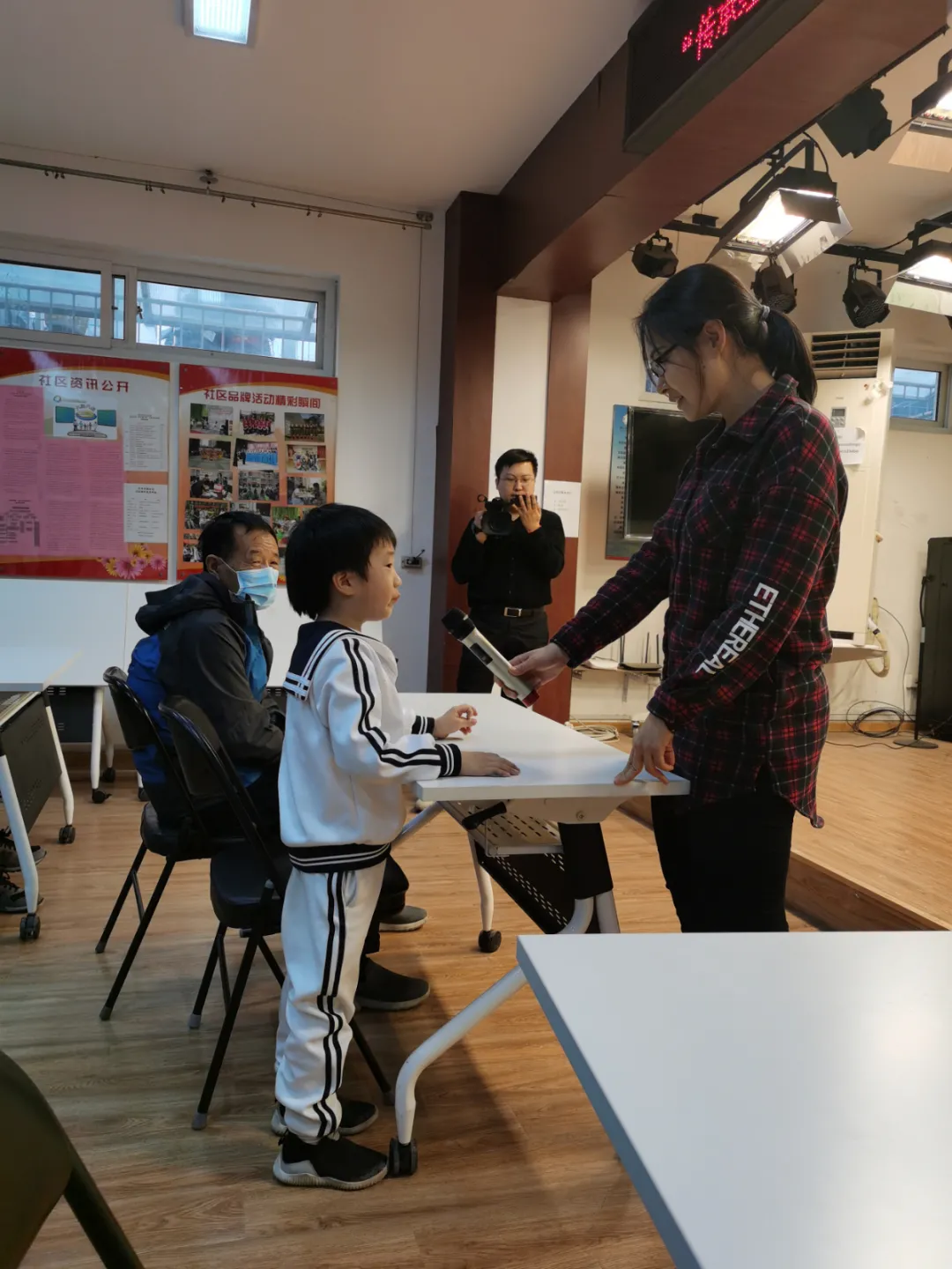 东城区“优才计划”推动人才培养，专业化“东城社工”送幸福进万家