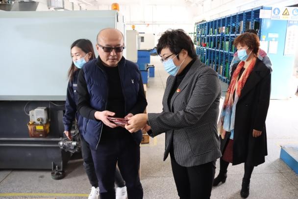 密云区河南寨镇：走访企业问所需 提升服务促发展