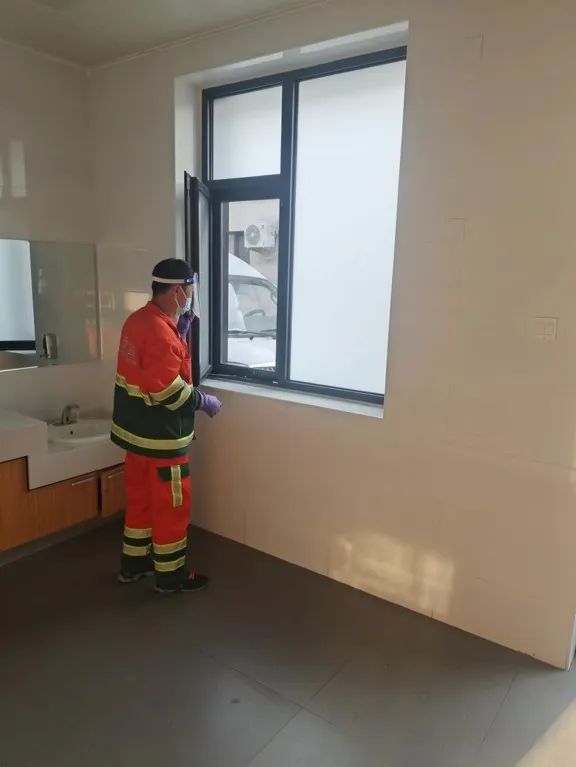 在战“疫”中闪光！他们在城市运行保障各领域，重担上肩，冲锋在前——