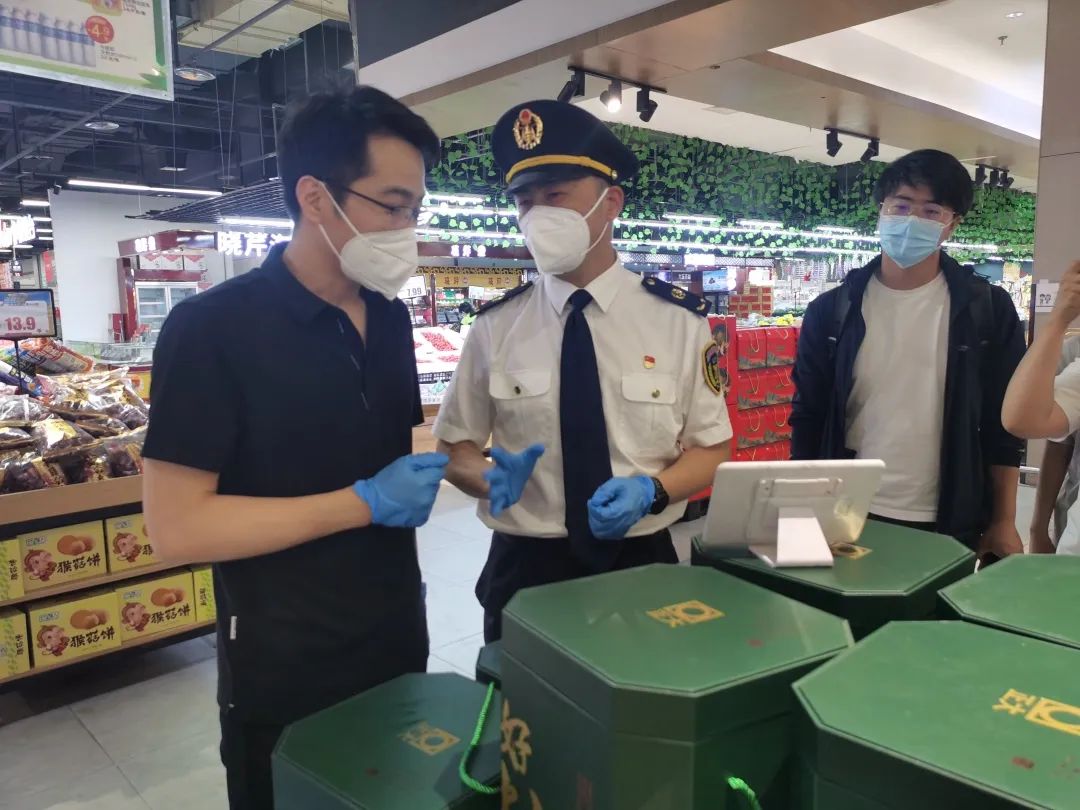 全力以赴，保障“舌尖上的安全”