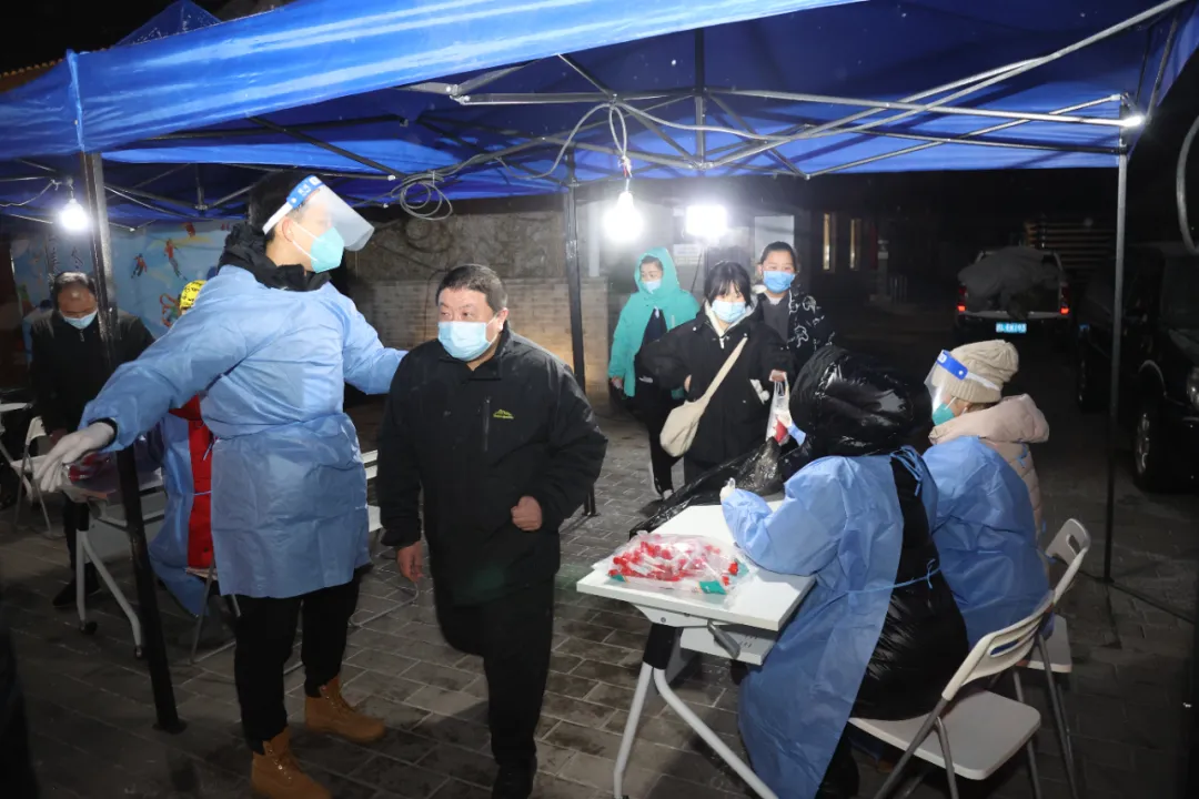 38931人核酸检测，均为阴性！东城区连夜完成冷链从业人员全员核酸检测采样工作