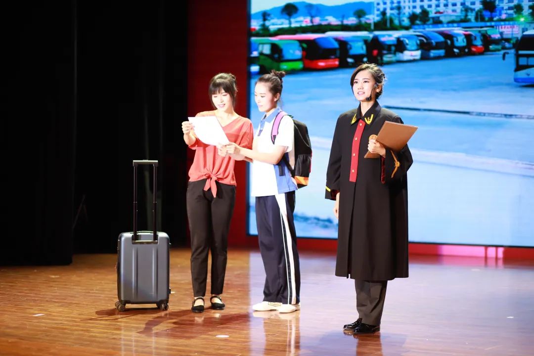 北京法院5名干警10个集体获评北京市“两红两优”荣誉称号