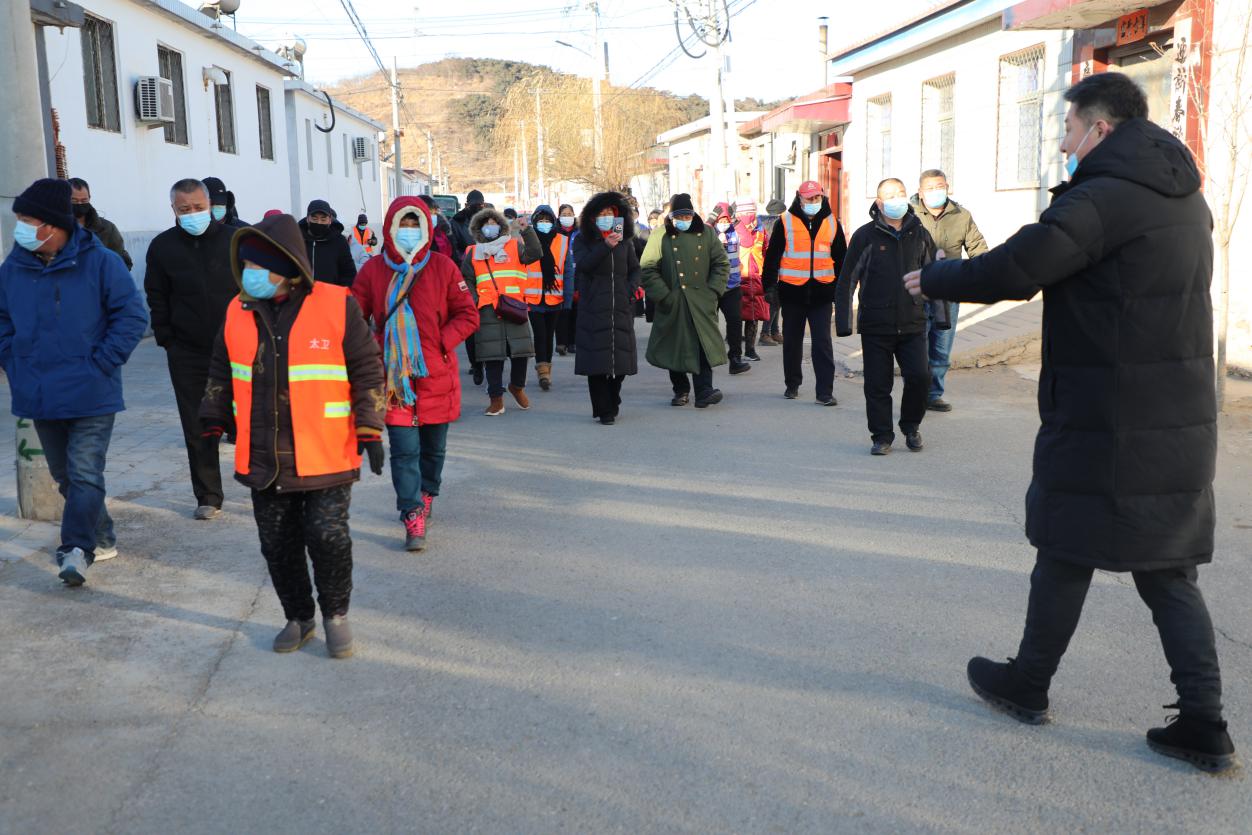密云区太师屯镇组织开展人居环境、垃圾分类、公厕卫生参观交流活动