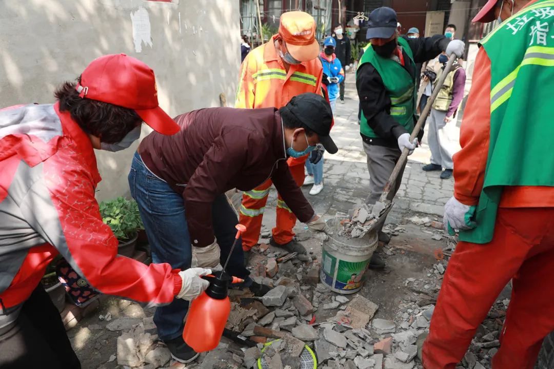 东城区“周末大扫除”升级 推进“精致东城”建设