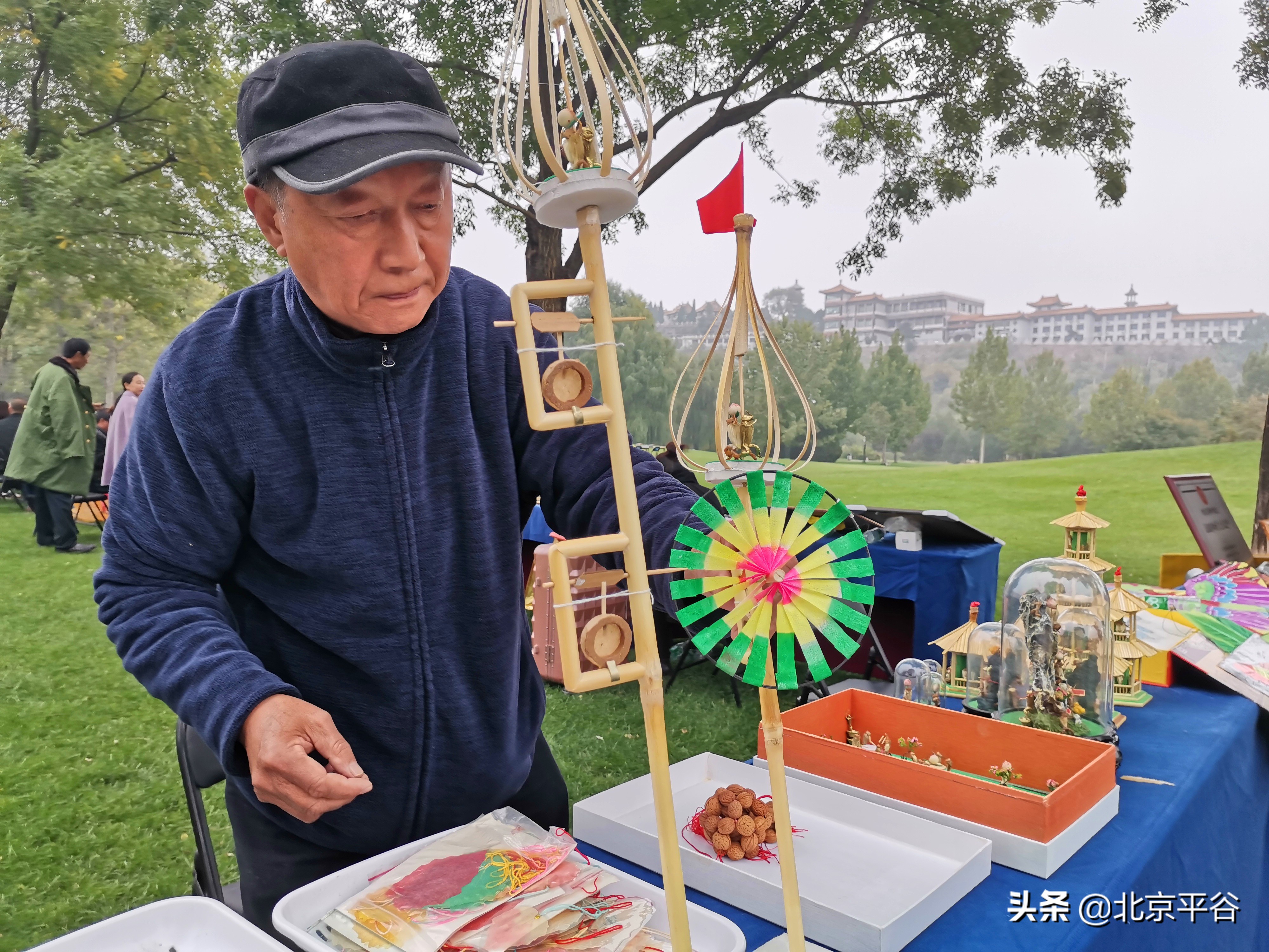 平谷金海湖开启红叶观赏季