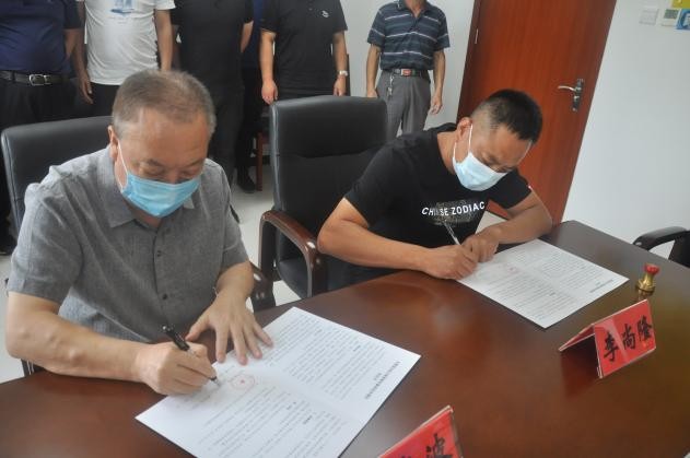 密云区新城子镇与首农食品集团南郊农场开展帮扶对接工作