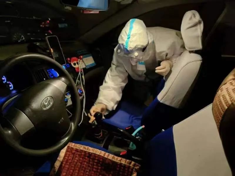 奔走在丰台的这一个个身影，温暖而有力量！