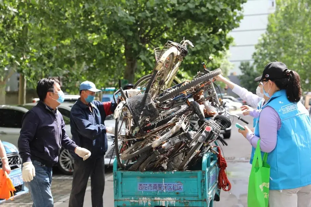 500志愿者参与“盯桶”，推动解决盯守力量不足问题