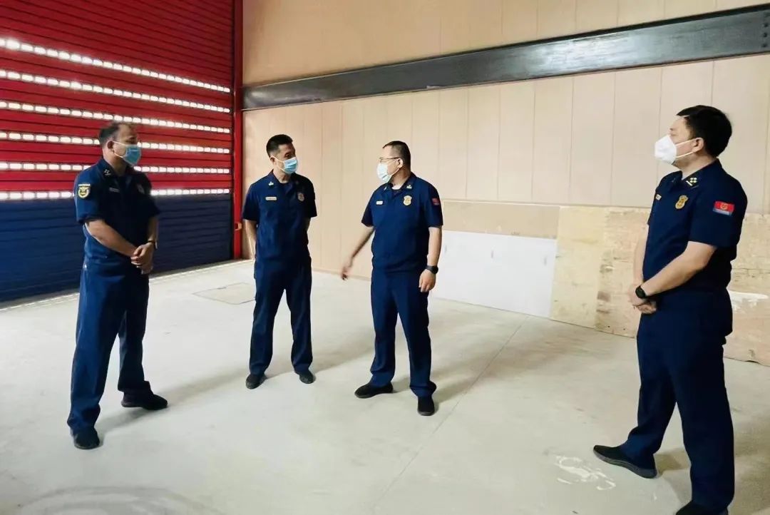 脱鞋下田踩到底--石景山支队通过“五个走”助推科长“走流程”活动走深走实