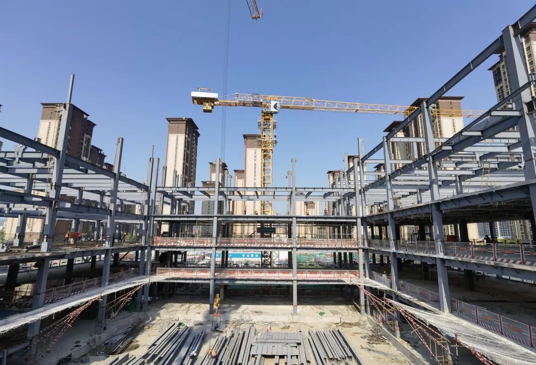 石景山织牢织密施工工地“防疫网”！十一学校、大悦城等重点工程加快建设