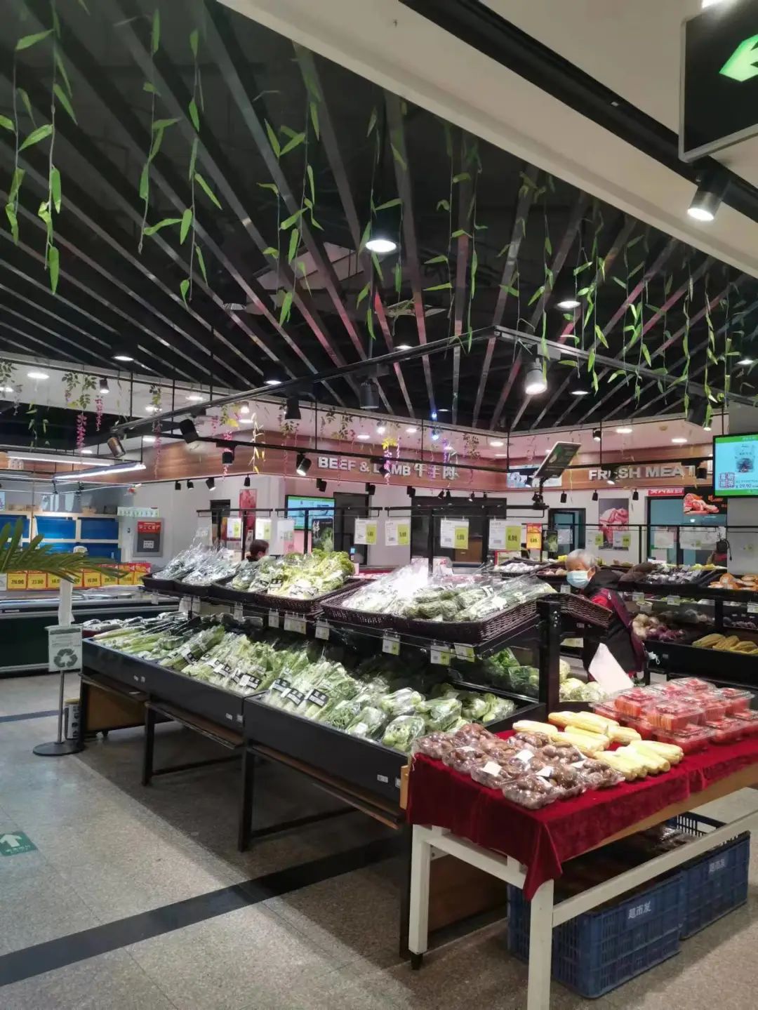 全力保障封控管控区生活必需品，畅通渠道稳供应