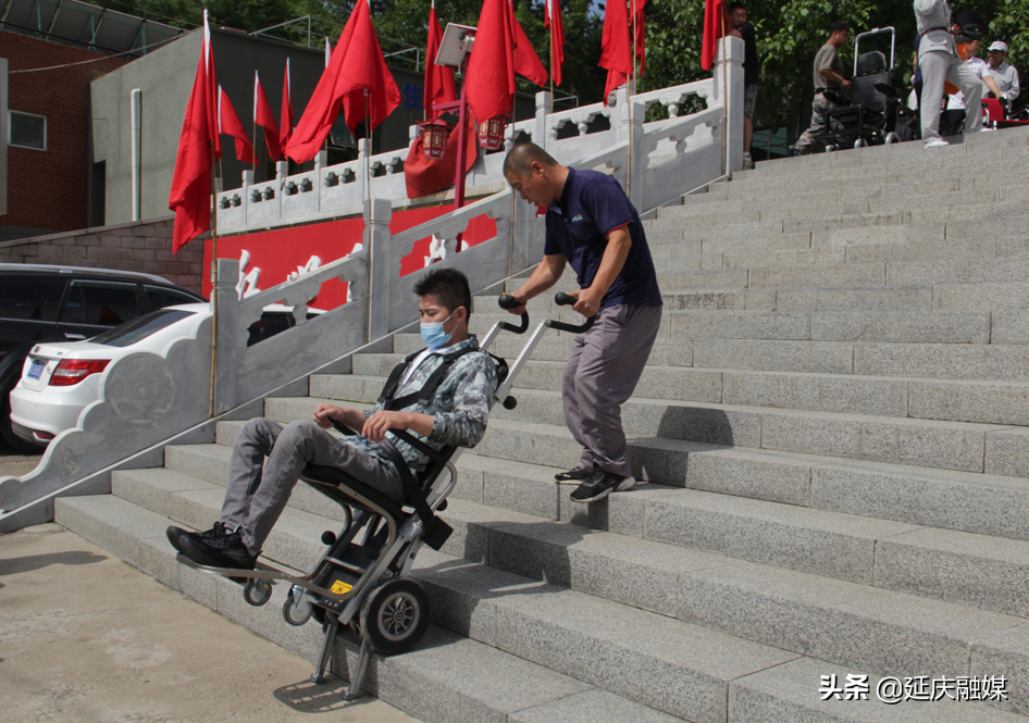 延庆学史力行推进便民服务不断提升 千余个无障碍设施建设将于7月底前正式完工~