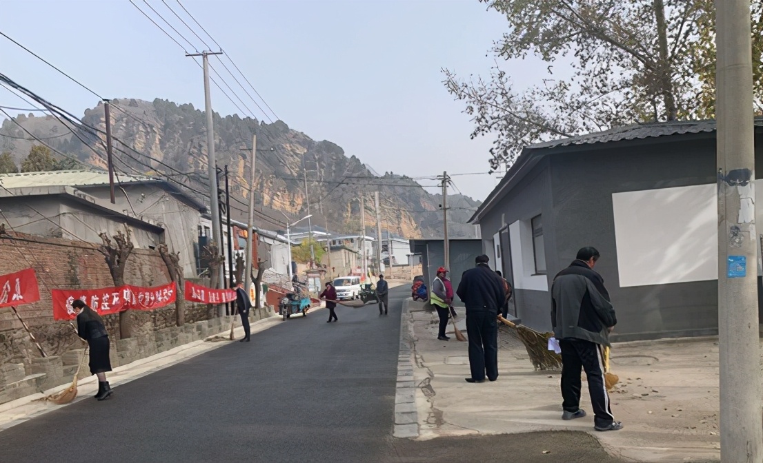 清洁家园，人人参与，健康环境，人人共享——密云区石城镇开展周末卫生大扫除活动