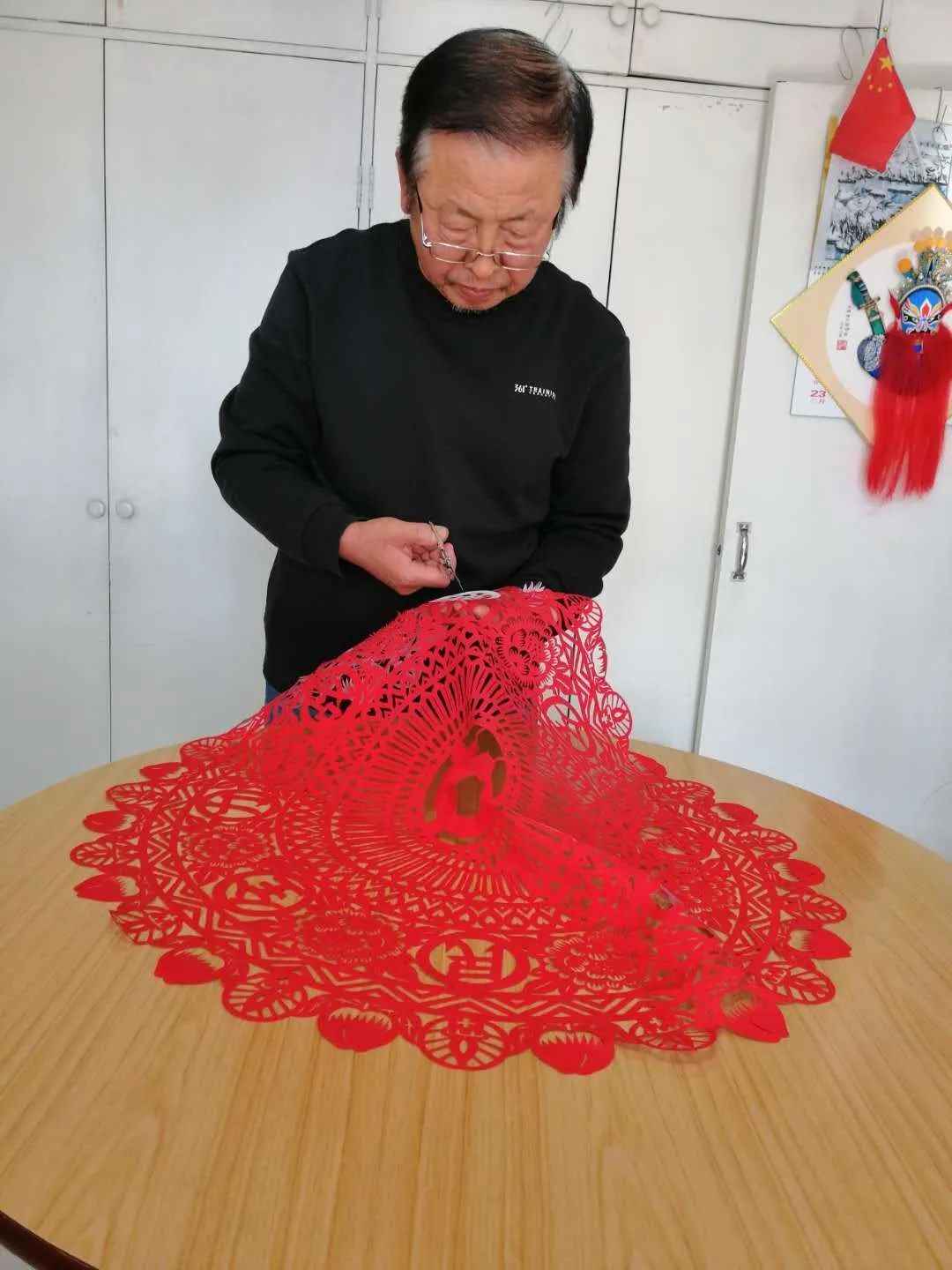 以纸传情“艺”心抗疫