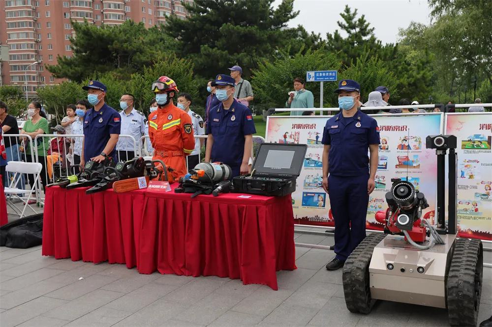 东城区开展2021年安全宣传咨询日宣教活动