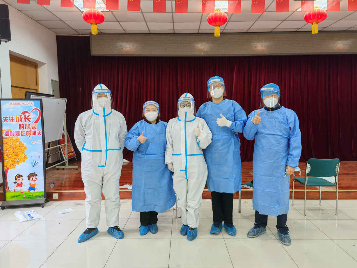 石景山区信访干部的抗击疫情“全家福”