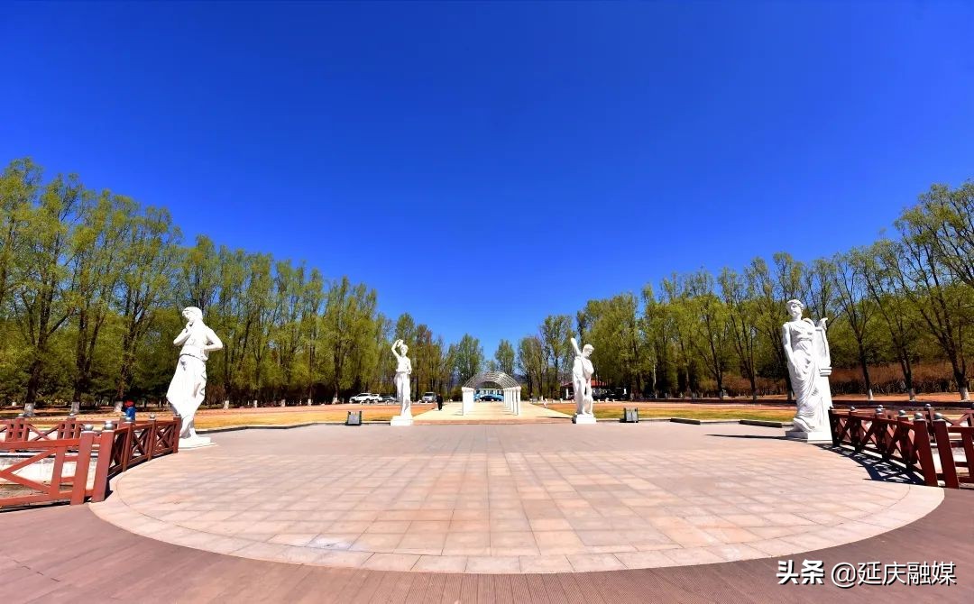 蓝天绿水映延庆 盎然春色入画来~