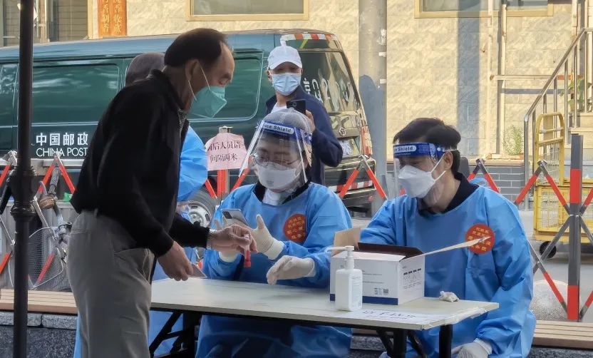 “协”同抗疫，为民尽责，东城区政协委员在一线——