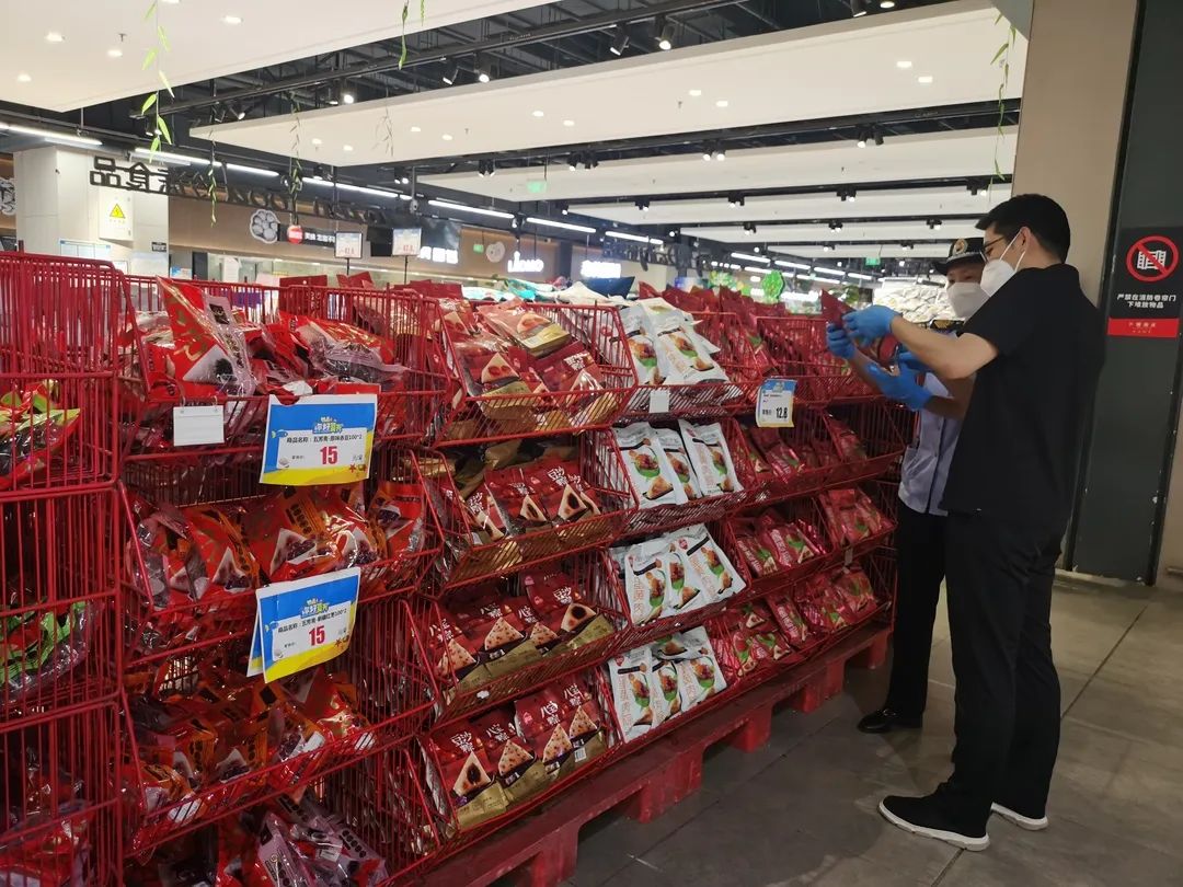 全力以赴，保障“舌尖上的安全”