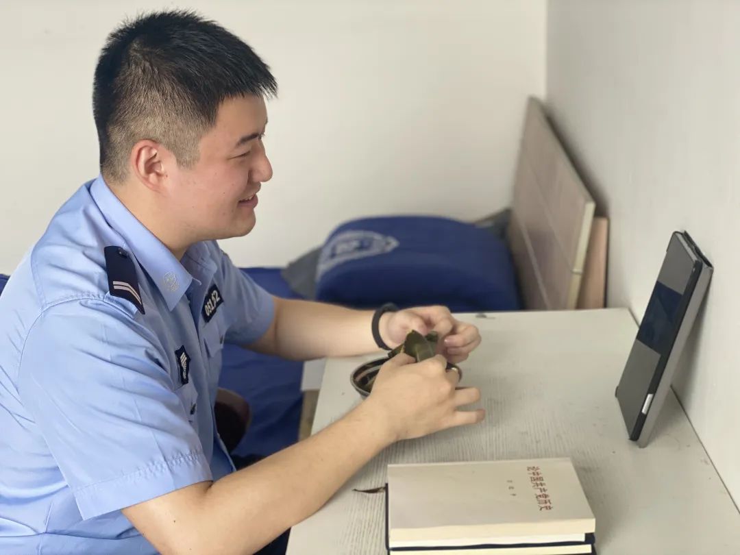 这些瞬间，记录了北京警察的端午节