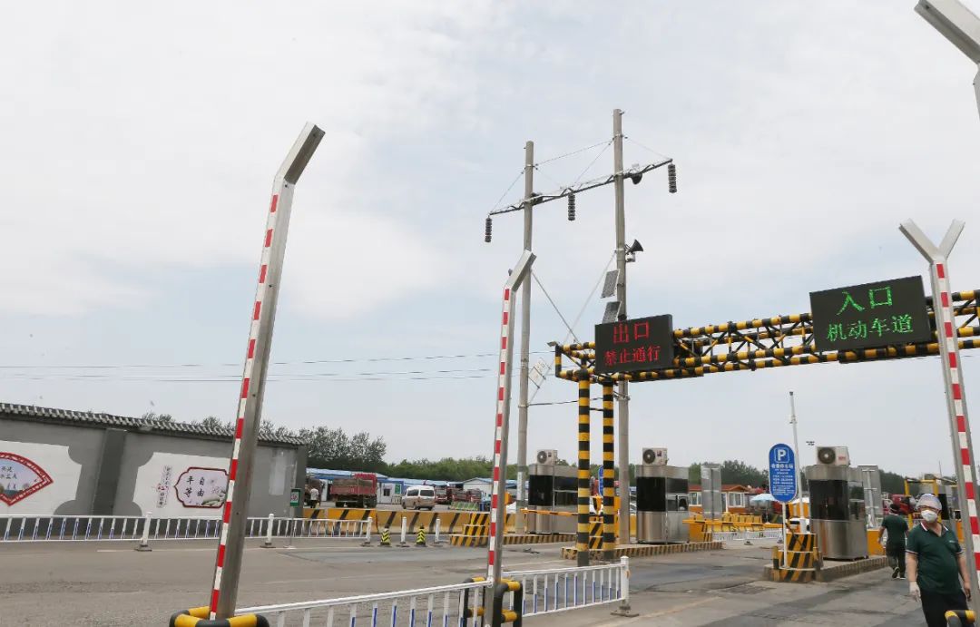 石门市场货车防疫用上消毒“神器”