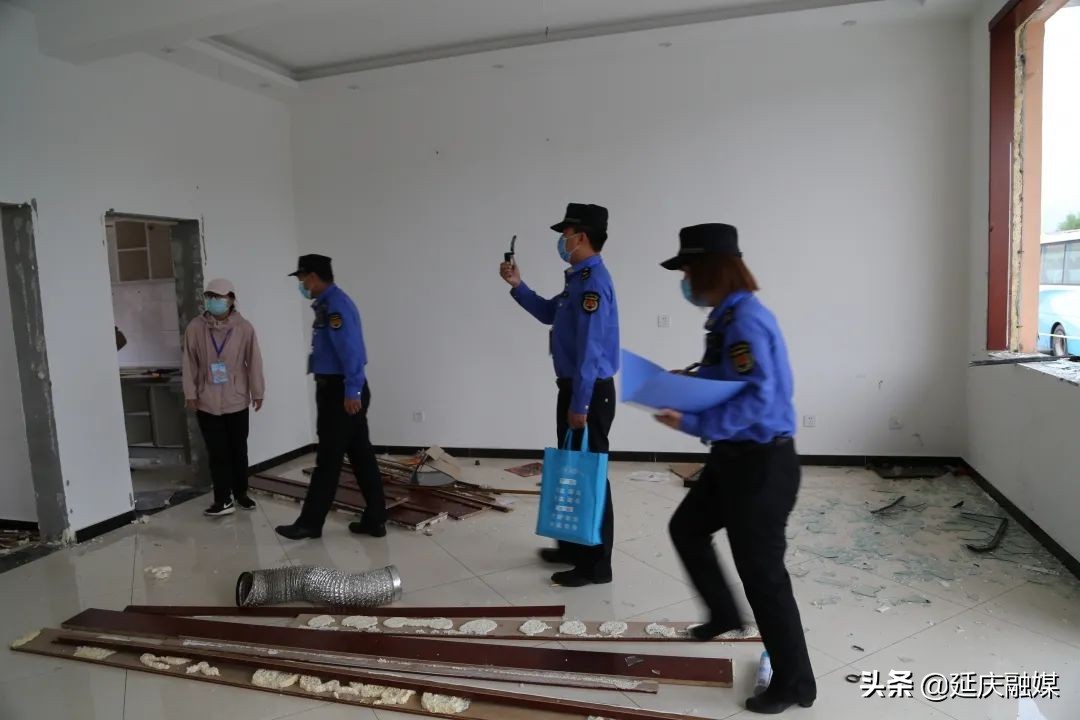 创建基本无违建区丨2000余平方米！延庆区延庆镇依法拆除东屯小产权房商业楼