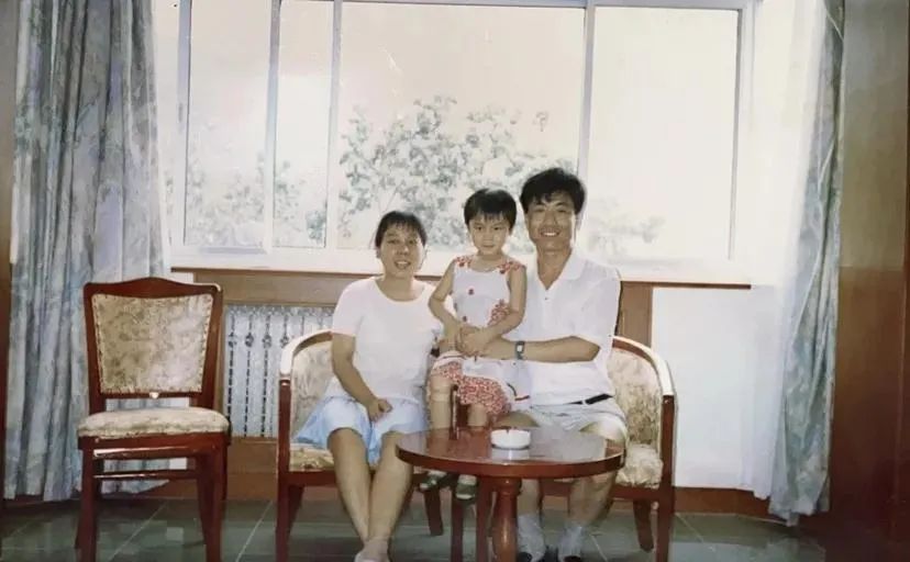 警察女儿记录父亲的“黑账本”