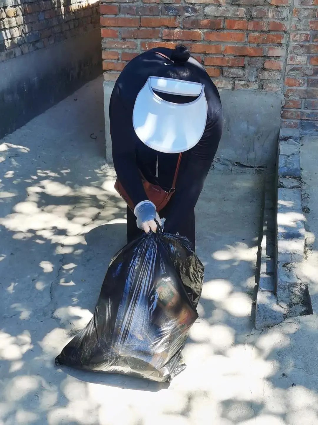 东城：用爱和温度编织社区疫情防控网