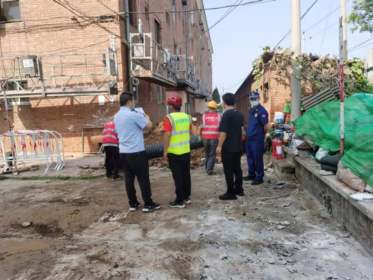 安全检查不停步 保驾护航迎双节——密云区太师屯镇全力做好“中秋、国庆”两节期间各项安全工作