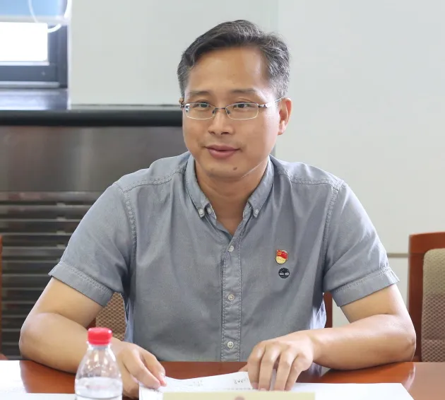 这一次，北京法院英模事迹报告团走进了中国政法大学