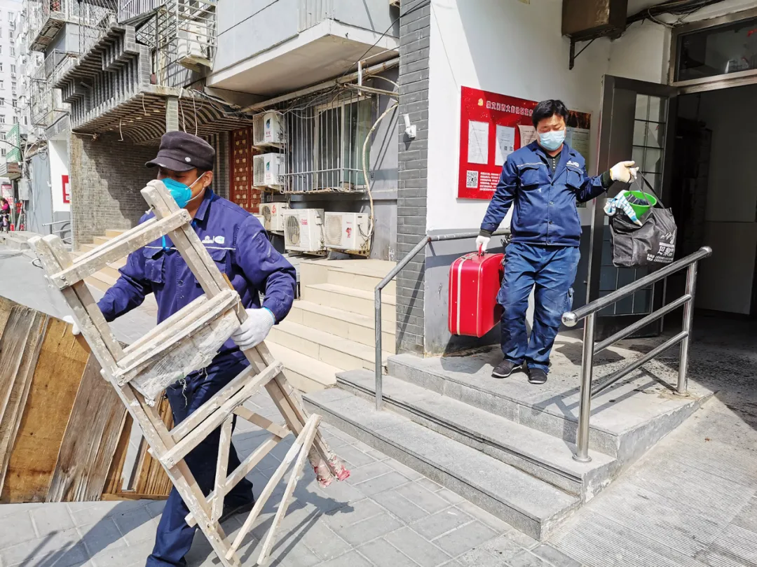 东城区“周末大扫除”升级 推进“精致东城”建设