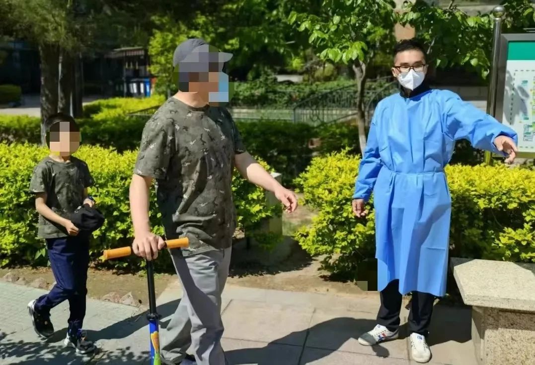 北京法院党员干警积极参与疫情防控