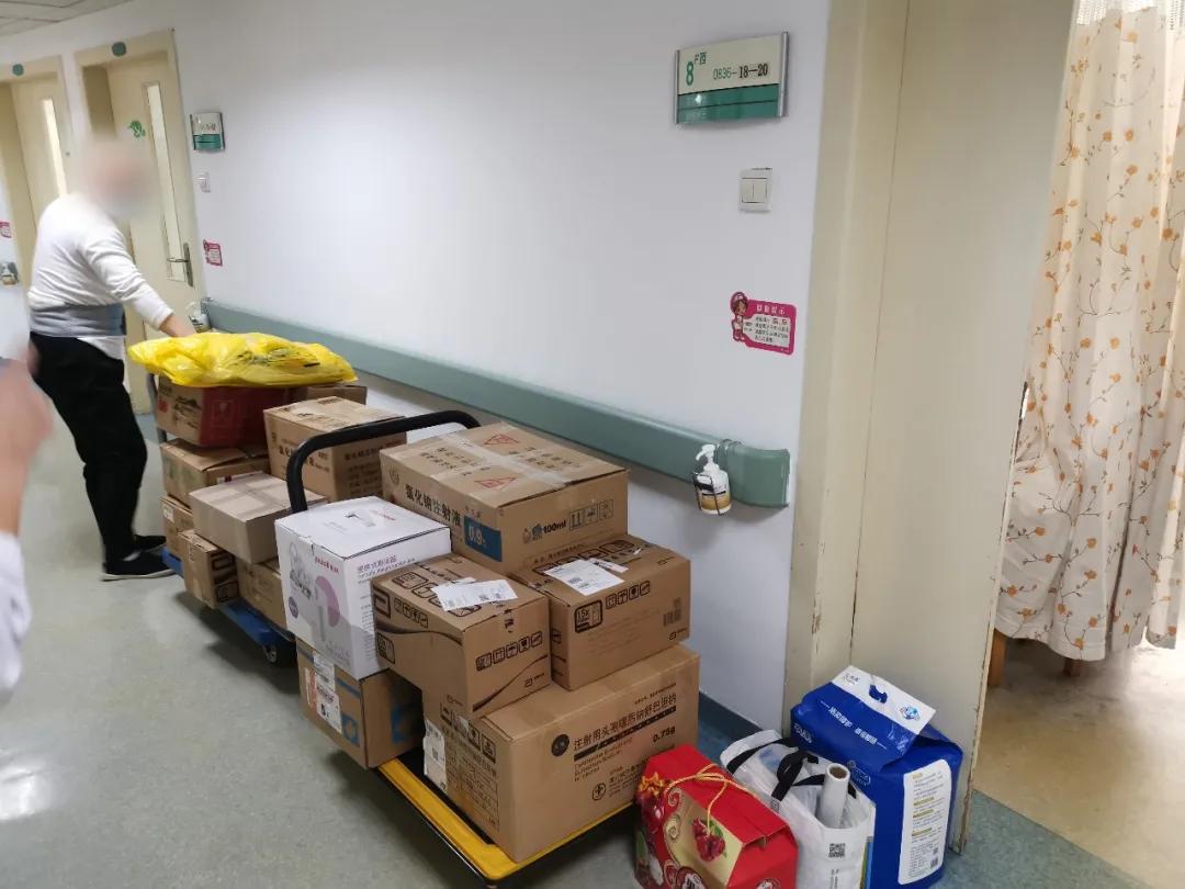 男子霸占医院病房6年改造成家，执行法官出手了！