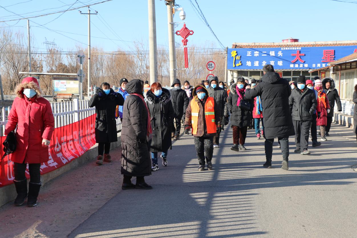 密云区太师屯镇组织开展人居环境、垃圾分类、公厕卫生参观交流活动