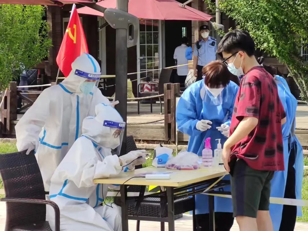 党员干部下沉有力量，助力核酸检测“加速度”