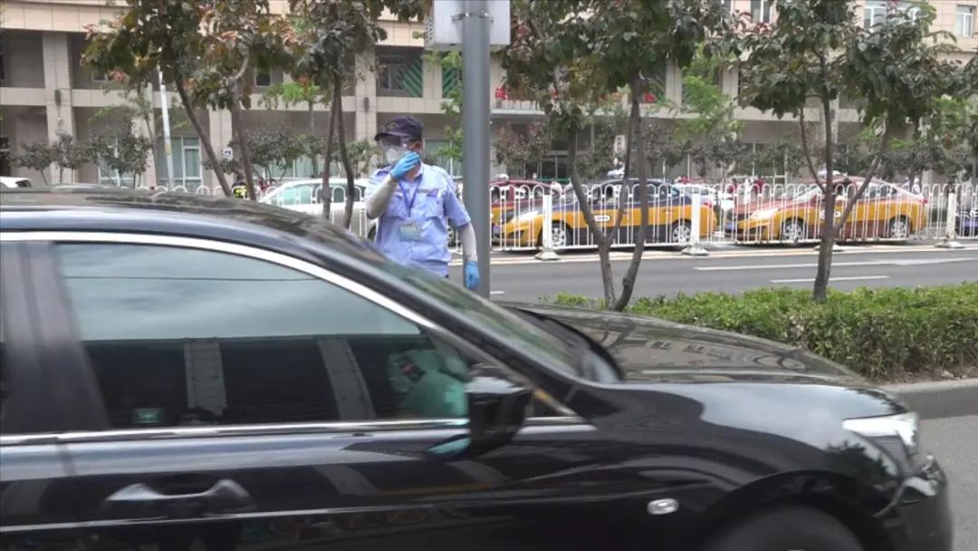 继续加油吧，闪光的少年！我们默默为你们守护......