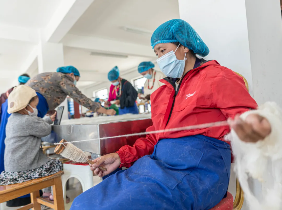 金晖率东城区党政代表团赴拉萨市当雄县调研扶贫协作工作