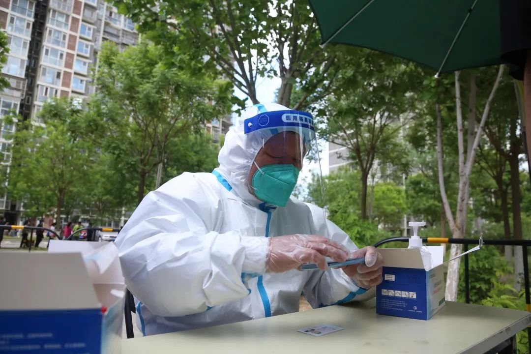 用坚守诠释最美的劳动者