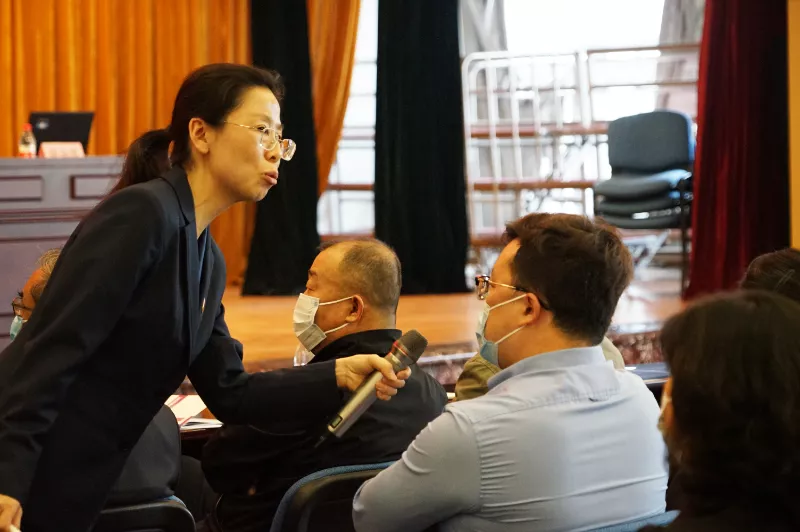 巧用“方寸邮票”学习党史知识