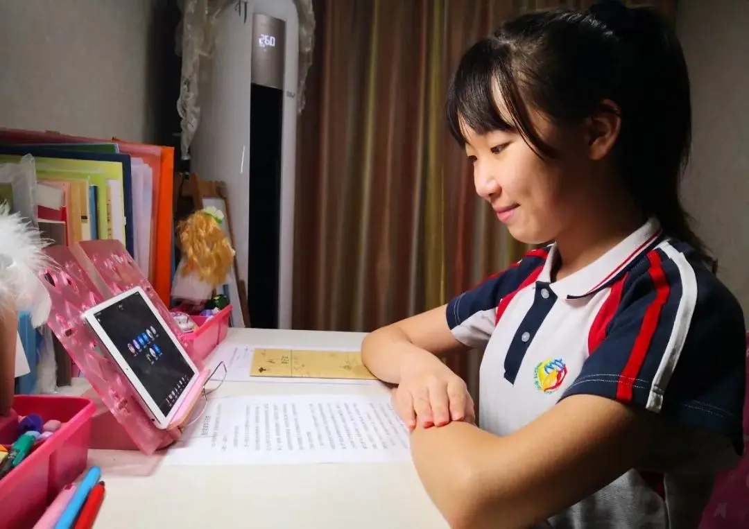 “云端”活动丰富东城学生“非常”暑期