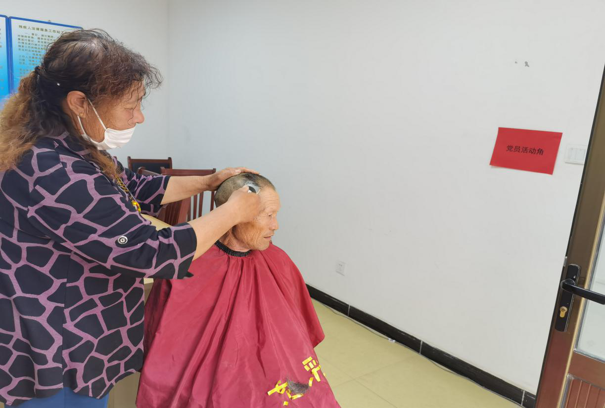 全国助残日：密云区大城子镇开展“爱·无障碍”主题助残活动