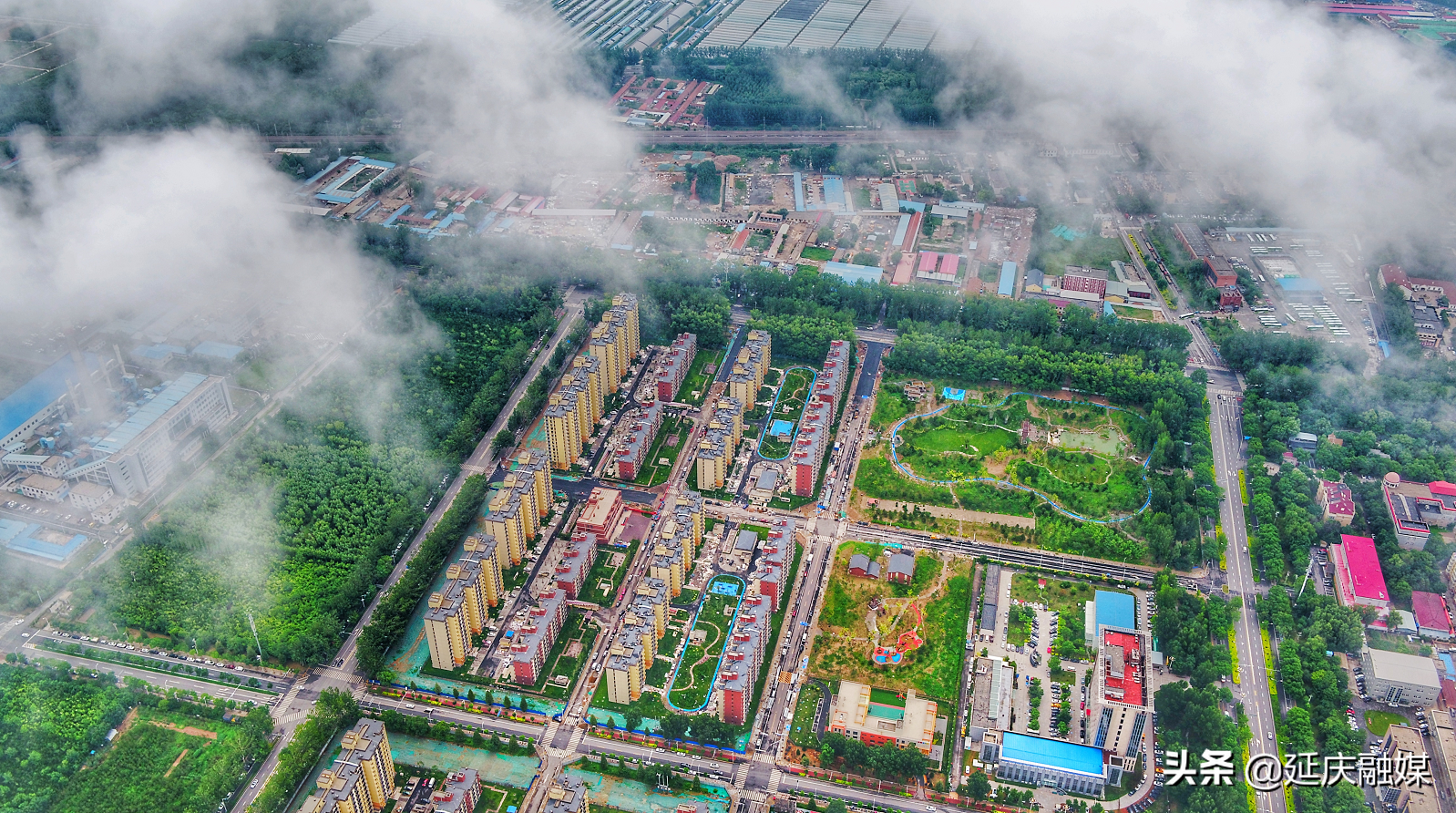 美呆了！雨后延庆云雾缭绕，美若仙境~