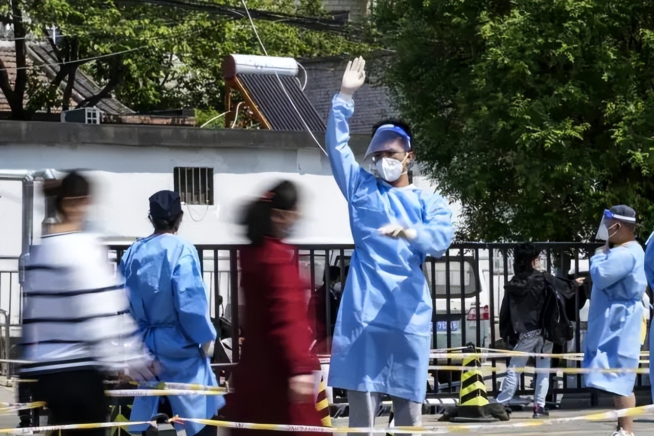 志愿服务筑牢疫情防线，让青春更闪亮