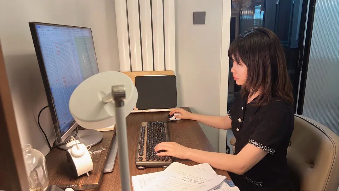 抗疫不放松，服务不断档！“双线作战”的TA们彰显实干担当