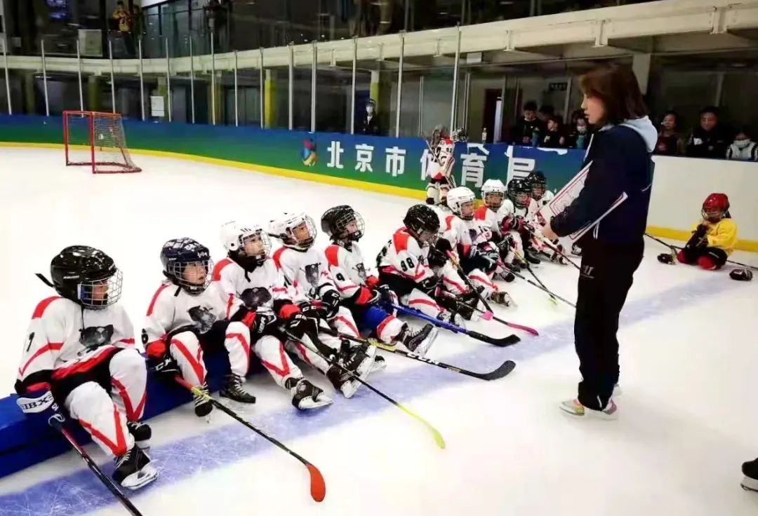 助力冬奥 丰台有我｜北京2022年冬奥会带热了丰台区冰雪运动