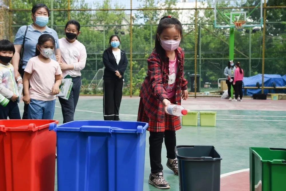 垃圾分类，这样玩儿有创意！