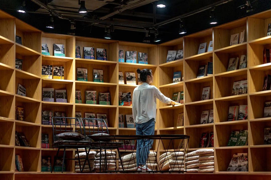 北京东城：秋风送爽闻书香