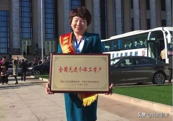 传递爱心！“双子座”李华萍，坚持把公益事业做一辈子